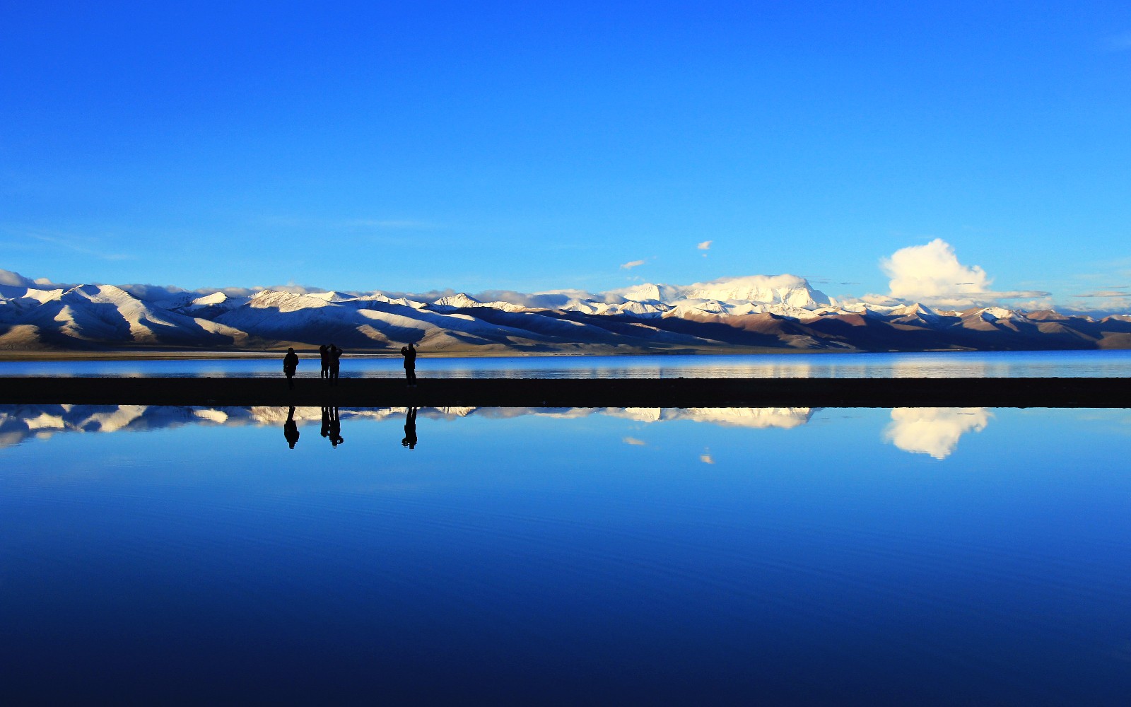 西藏神湖纳木错，令人惊叹的美景直击心灵